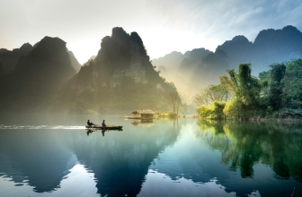 Hạnh Phúc Thật Sự Nằm Trong Những Điều Giản Đơn: Triết Lý Sống Chậm Giúp Bạn Tìm Lại Bình Yên