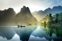 Hạnh Phúc Thật Sự Nằm Trong Những Điều Giản Đơn: Triết Lý Sống Chậm Giúp Bạn Tìm Lại Bình Yên